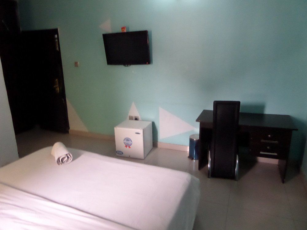Flamingo Hotel Festac Town Dış mekan fotoğraf