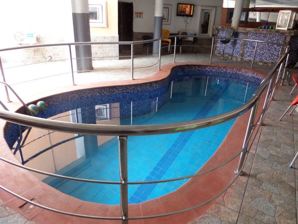 Flamingo Hotel Festac Town Dış mekan fotoğraf