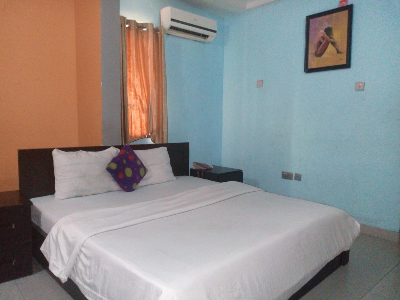 Flamingo Hotel Festac Town Dış mekan fotoğraf