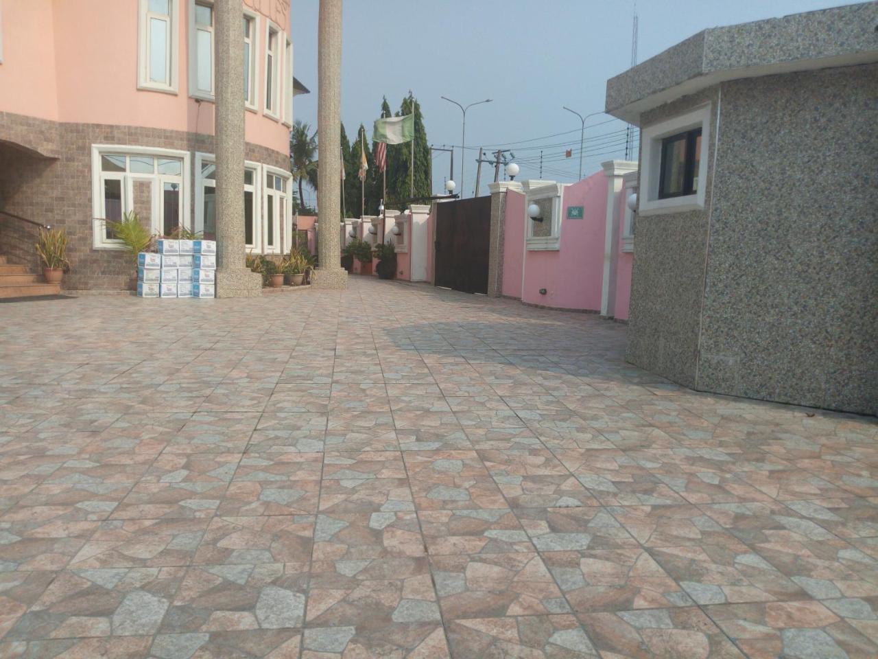 Flamingo Hotel Festac Town Dış mekan fotoğraf