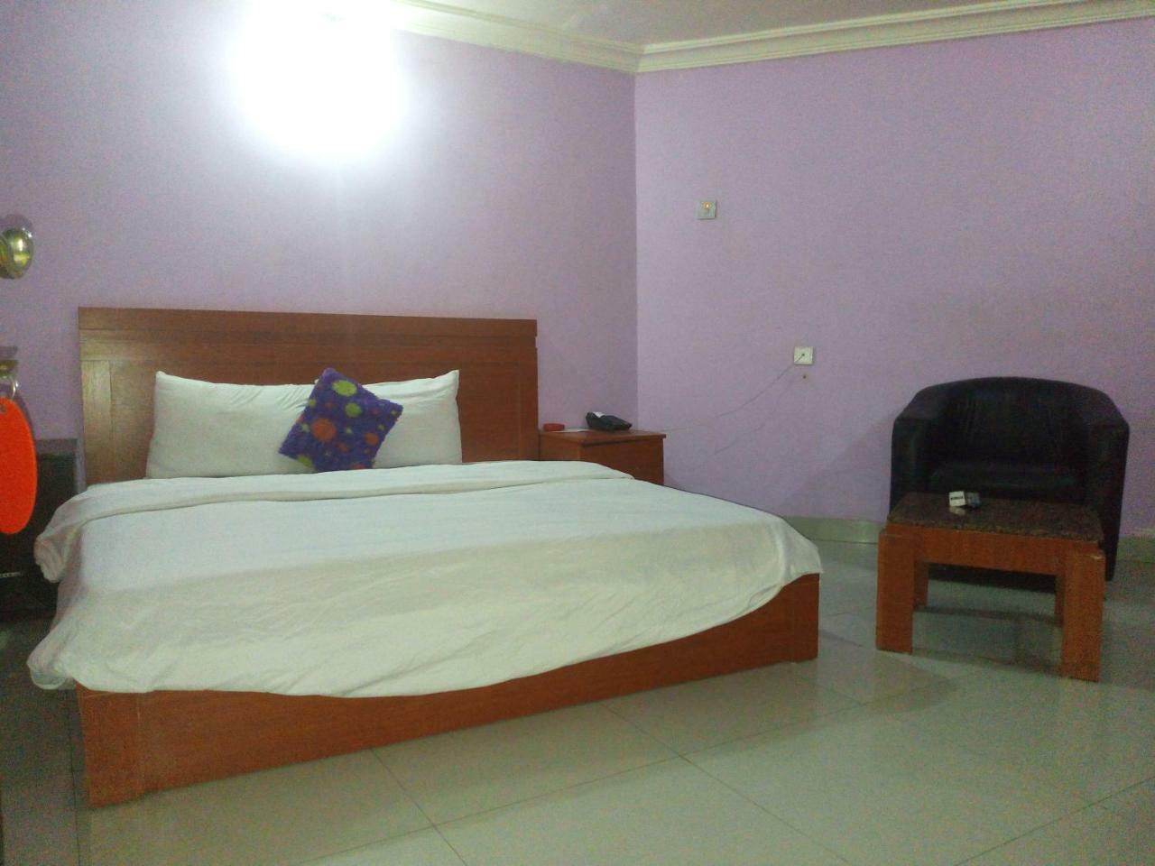 Flamingo Hotel Festac Town Dış mekan fotoğraf