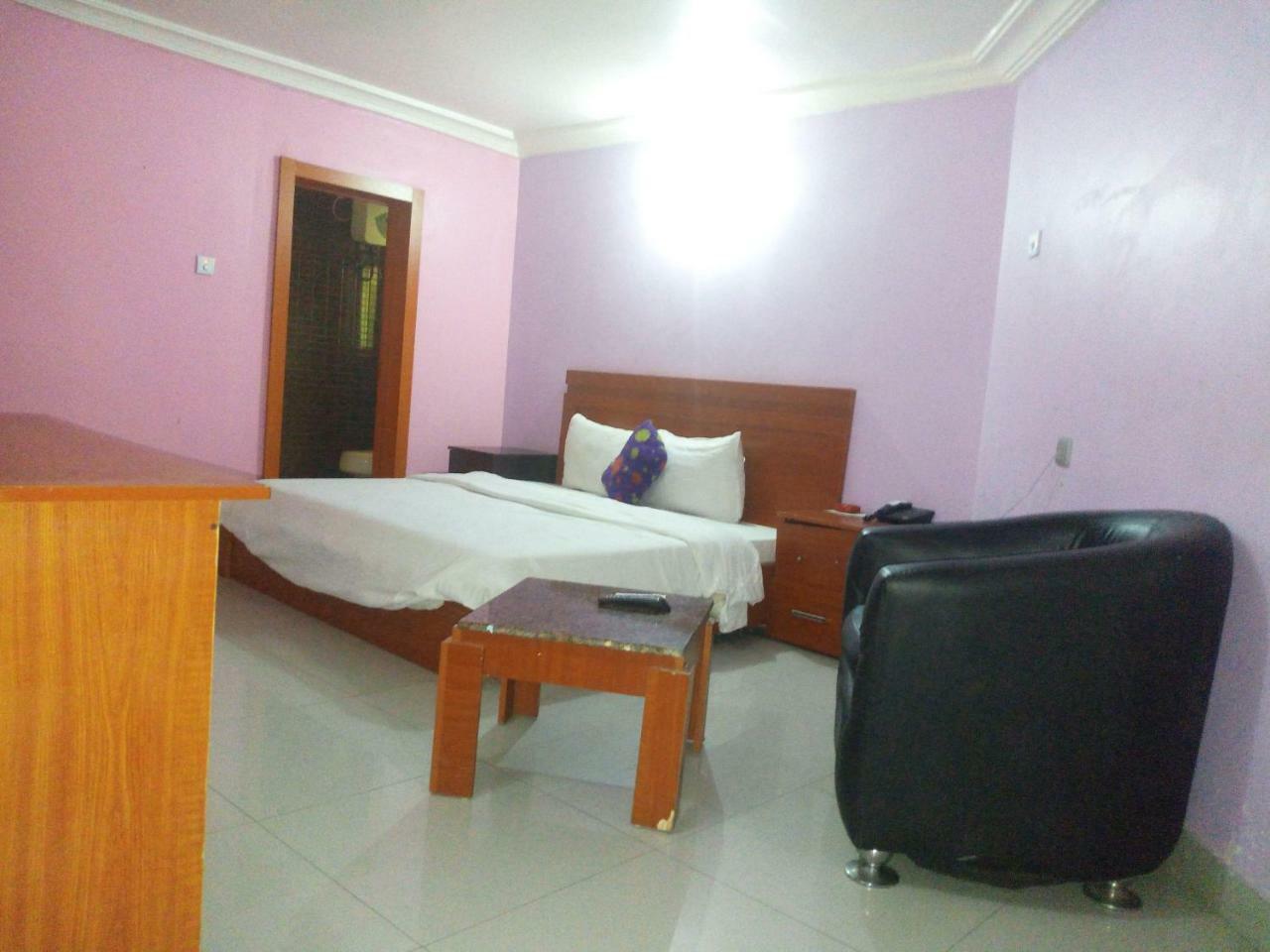 Flamingo Hotel Festac Town Dış mekan fotoğraf