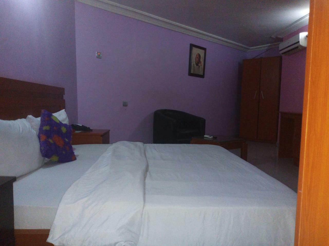 Flamingo Hotel Festac Town Dış mekan fotoğraf